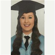 Profesora de inglés, alemán, lengua... imparte clases a niños de primaria y secundaria, todas las materias